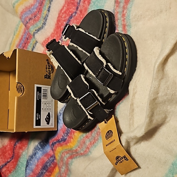 Dr. Martens Myles Platform Sandals - Picture 6 of 7